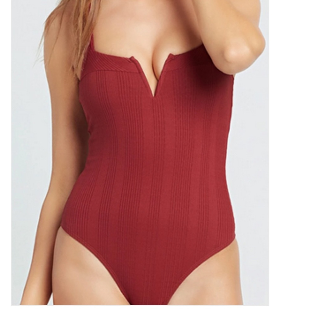 L*Space Cha Cha 1 piece swimsuit US size 8 in Sangria color
